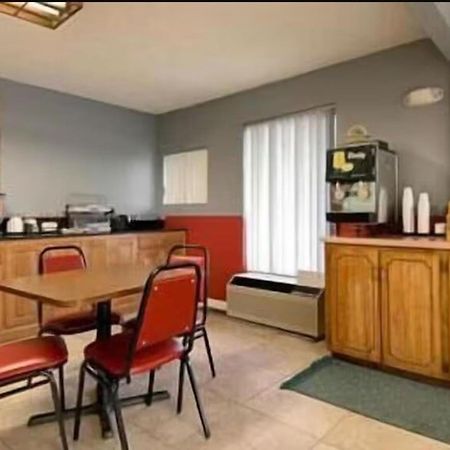 Regal Inn Guntersville By Oyo Hwy 431 레스토랑 사진